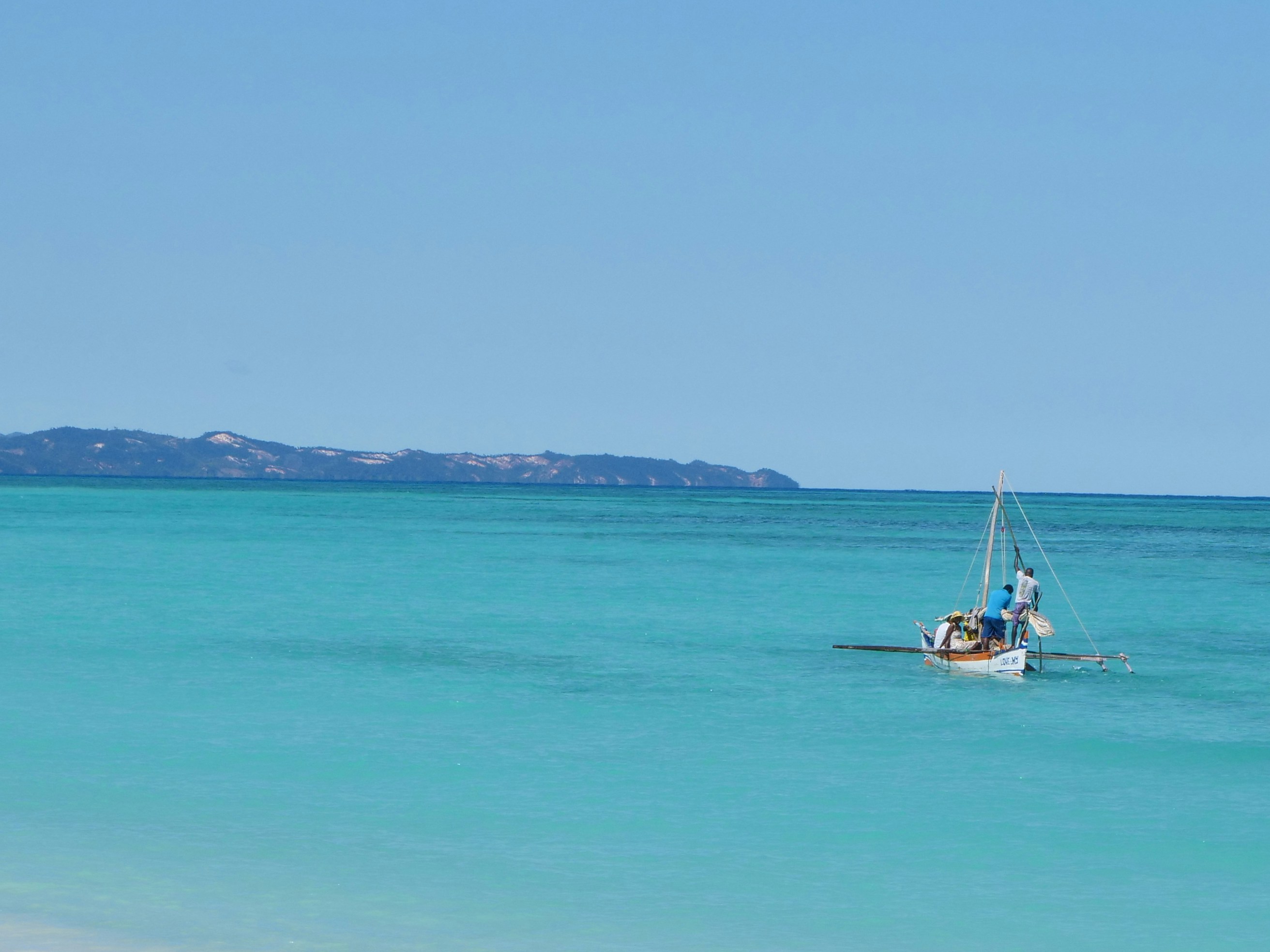 Plage de sable blanc de Nosy Iranja