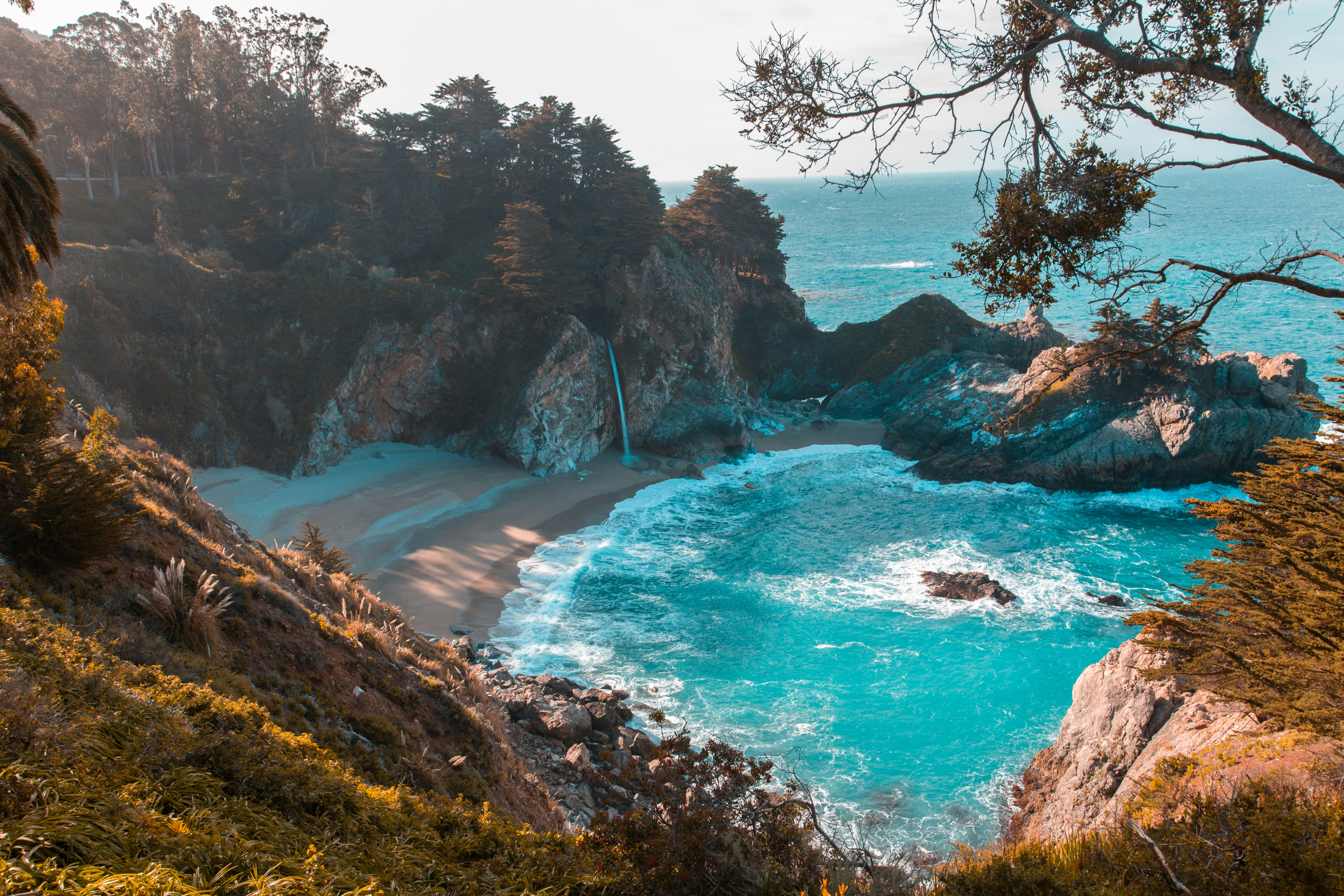 Plage de sable blanc de l'île Sainte Marie